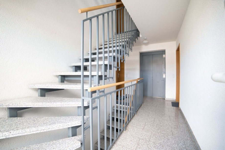 Treppenhaus Etagenwohnung Fu�g�nheim