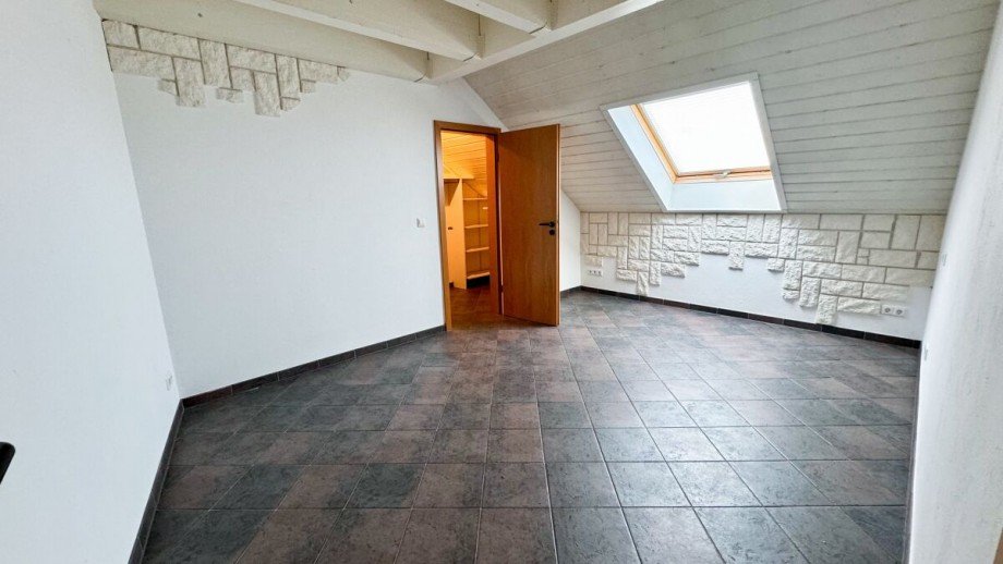 IMG 2754 Dachgeschosswohnung Maxdorf