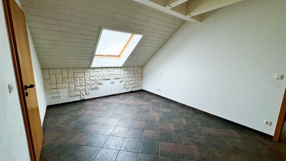 IMG 2755 Dachgeschosswohnung Maxdorf